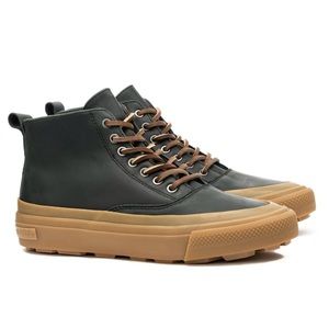 BRAND NEW Men’s SeaVees Mammoth Boot - BLACK 11.5